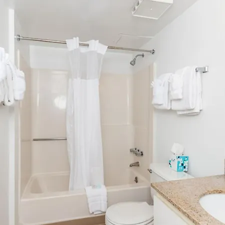 Bay Club Resort Ocean City Room photo